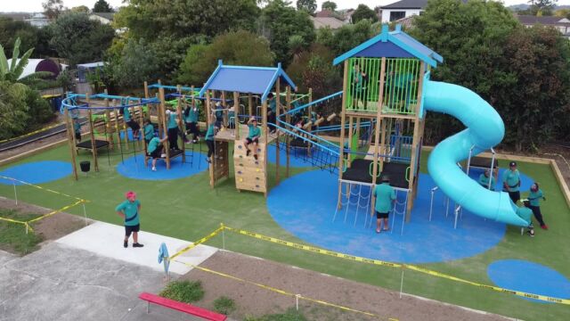 Thanks to Dawson School in Auckland for sending through a great video of opening day for their new playground! Give the kids a wave 👋

#experstatplay #playstartshere #schoolplayground #playgroundopening #playgroundauckland
